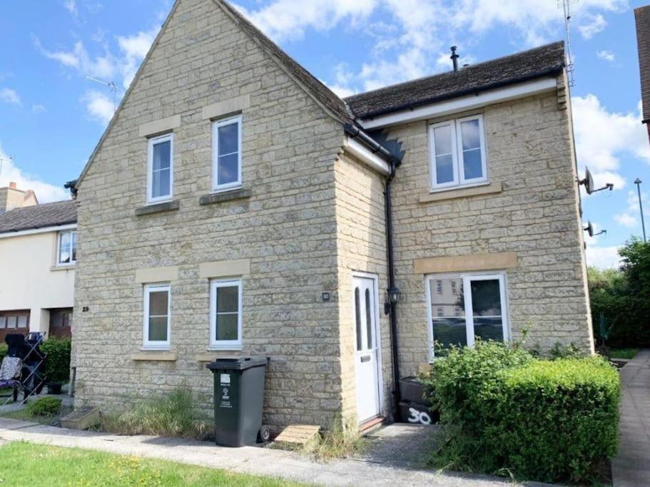 Villa Orchid Cotswold Stone House à Swindon Extérieur photo
